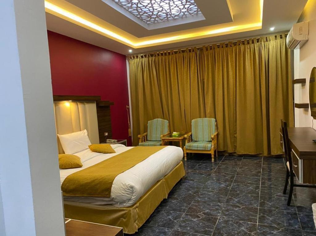 Al Anbat Hotel & Restaurant Wadi Musa Extérieur photo