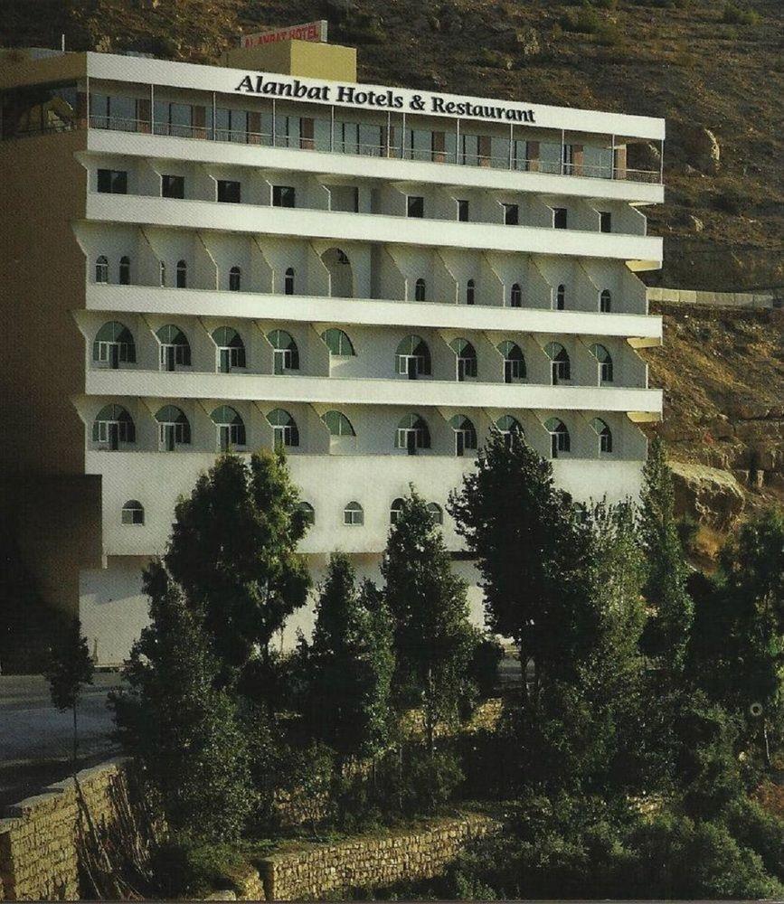 Al Anbat Hotel & Restaurant Wadi Musa Extérieur photo