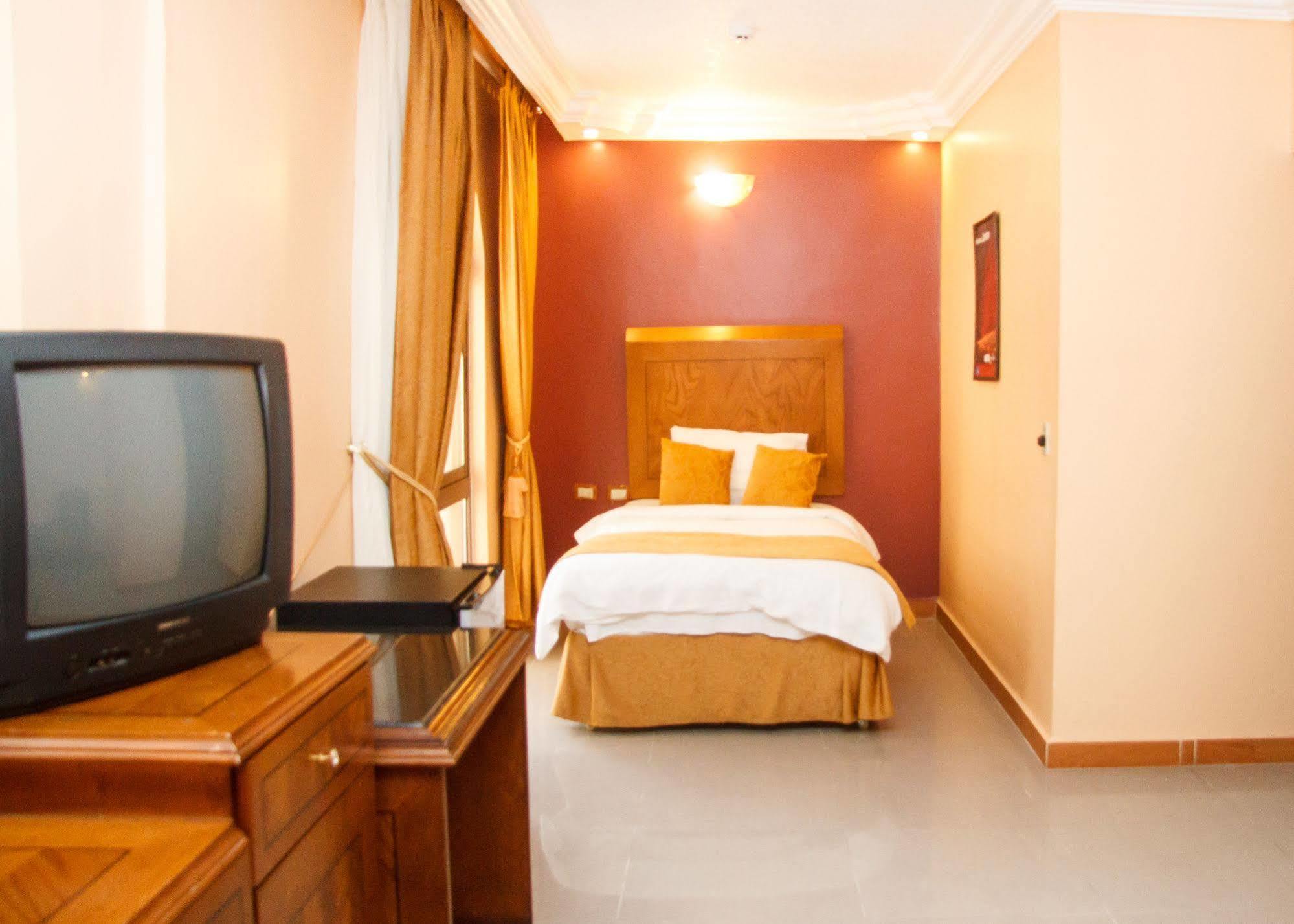 Al Anbat Hotel & Restaurant Wadi Musa Extérieur photo