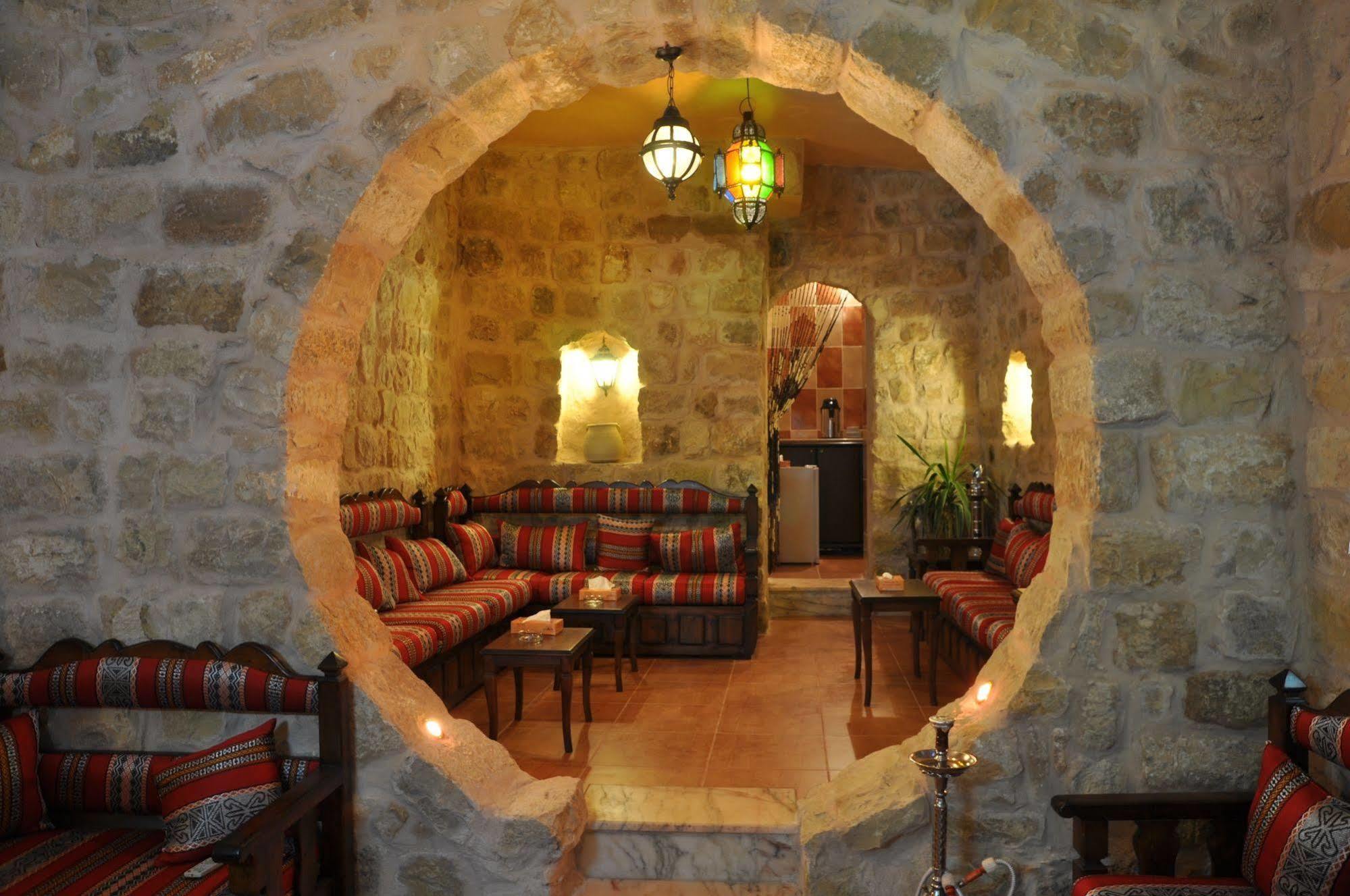 Al Anbat Hotel & Restaurant Wadi Musa Extérieur photo