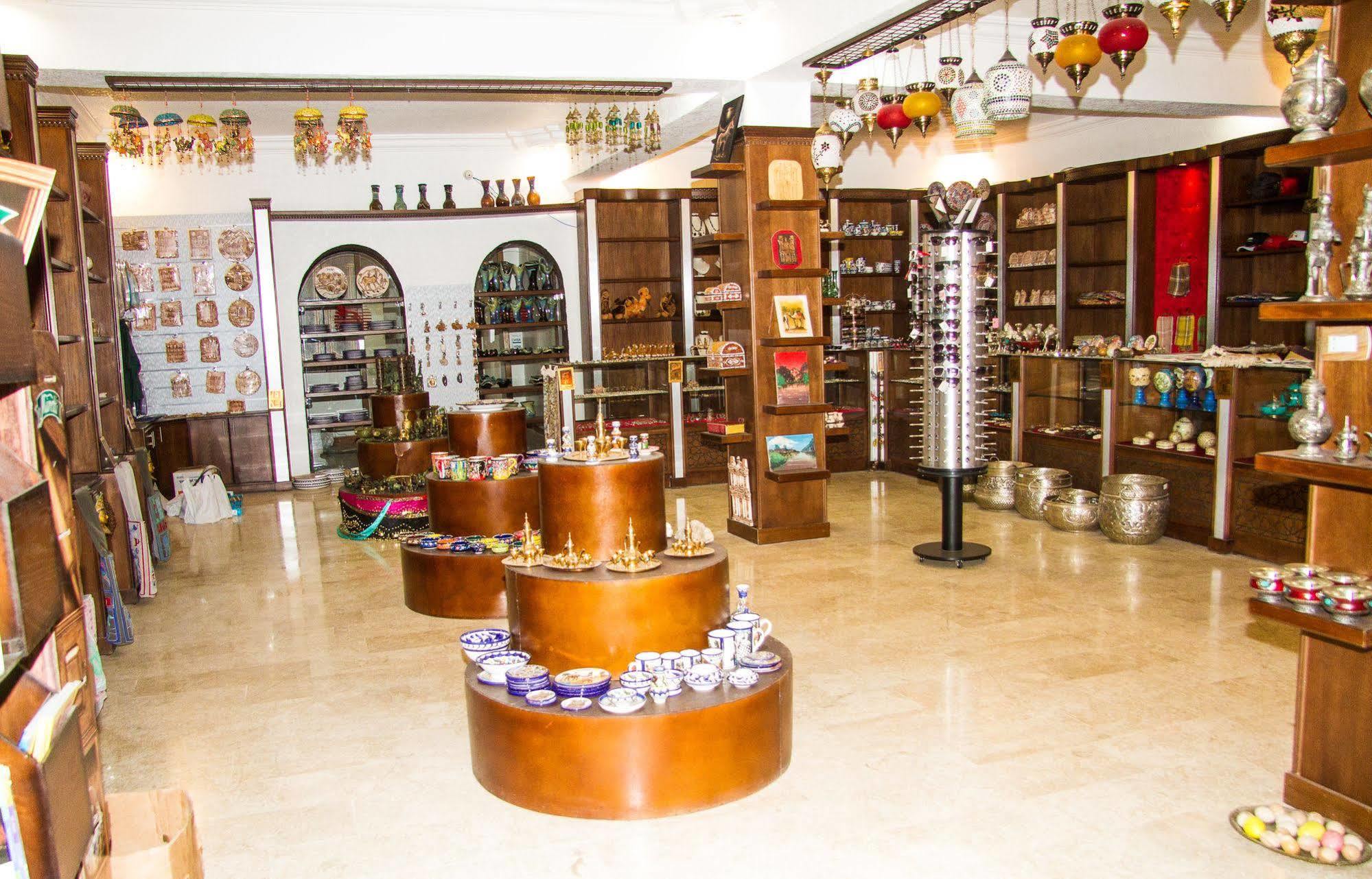 Al Anbat Hotel & Restaurant Wadi Musa Extérieur photo